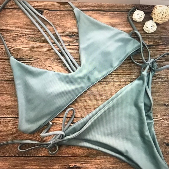 Pilot Active Other - Pilot Active green bikini